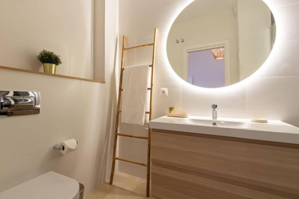 Mumu Luxury Suite Lirio Sevilla Buitenkant foto