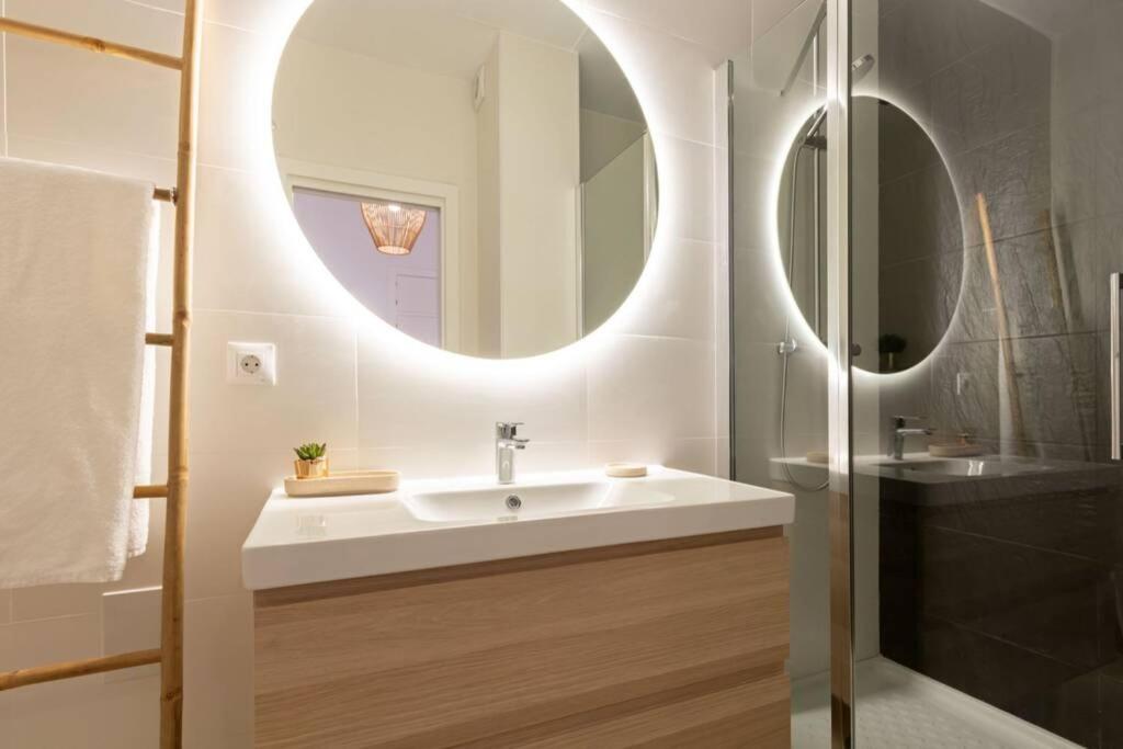 Mumu Luxury Suite Lirio Sevilla Buitenkant foto