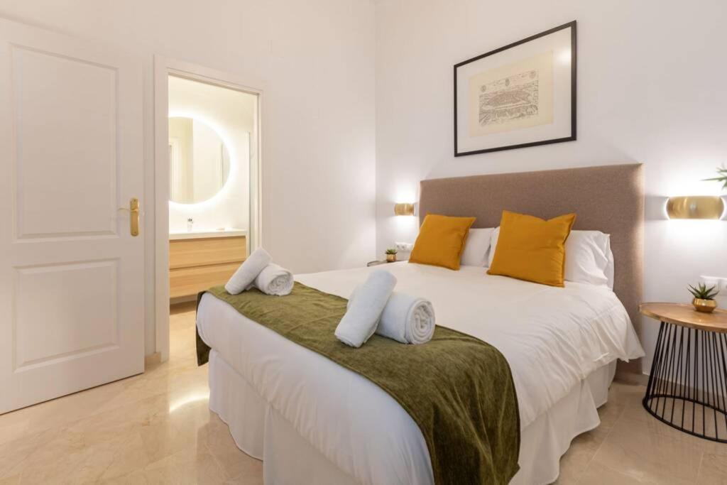 Mumu Luxury Suite Lirio Sevilla Buitenkant foto