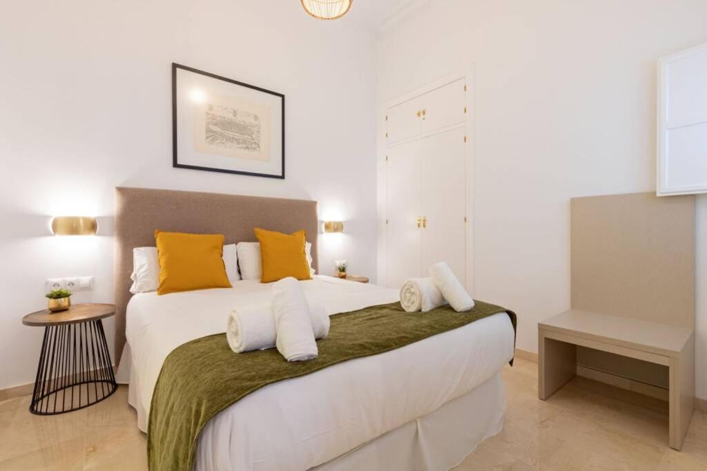 Mumu Luxury Suite Lirio Sevilla Buitenkant foto