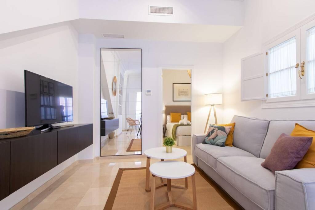 Mumu Luxury Suite Lirio Sevilla Buitenkant foto